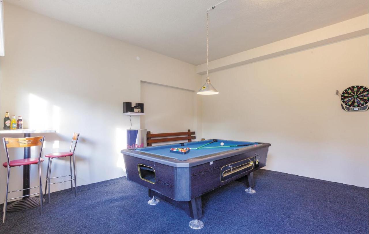 Lovely Apartment In Kastel Stafilic With Jacuzzi Kastela Dış mekan fotoğraf