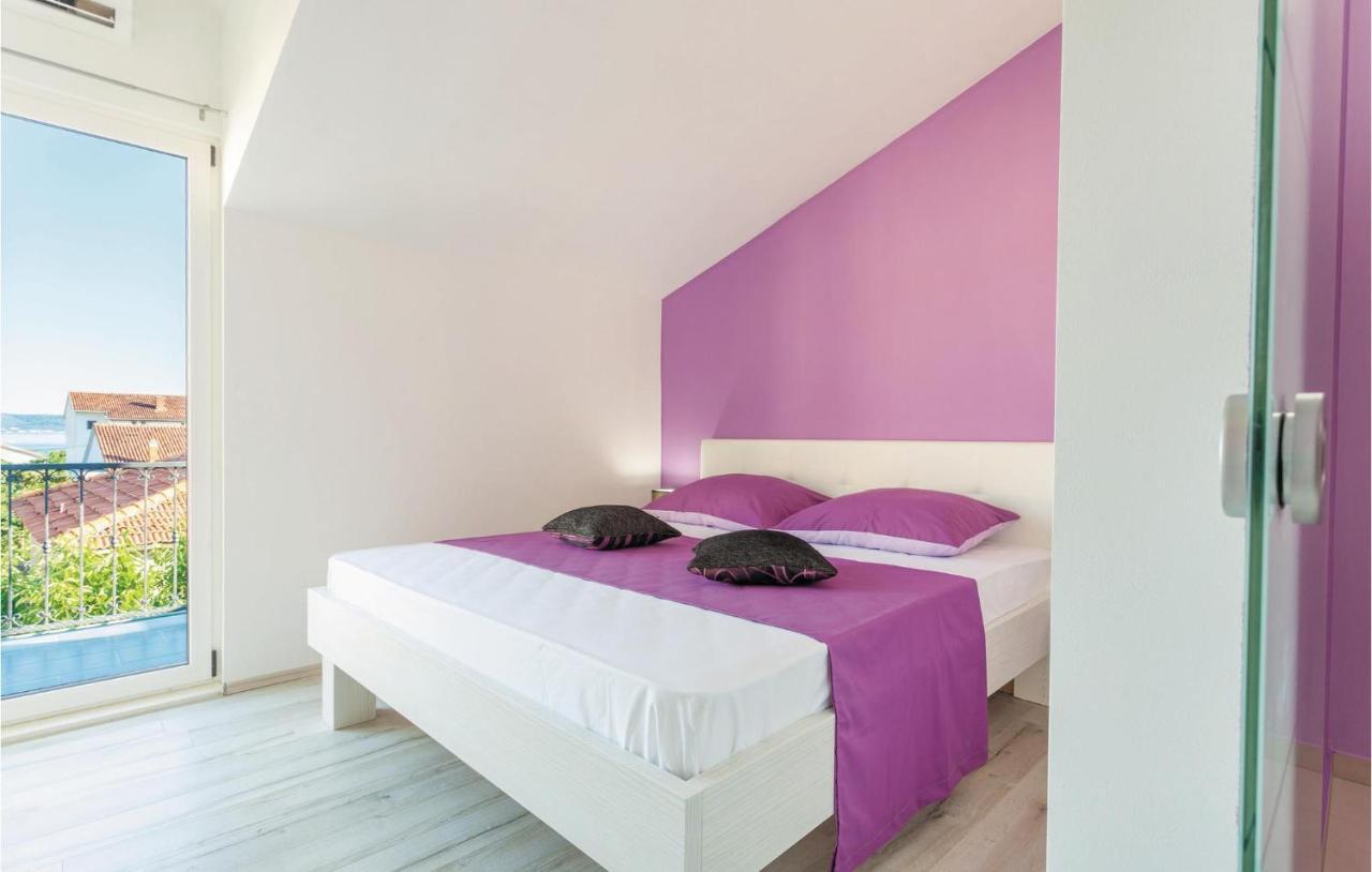 Lovely Apartment In Kastel Stafilic With Jacuzzi Kastela Dış mekan fotoğraf